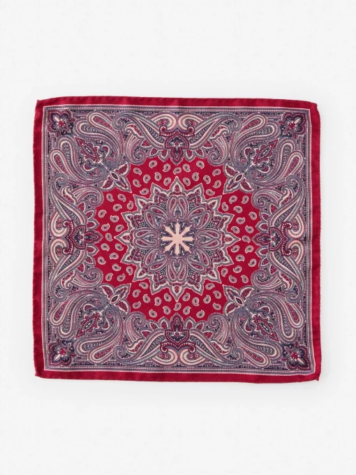Silk Pocket Square in Foulard