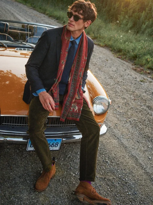 Wool Scarf in Palace Pictorial